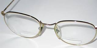 bifocals是什么意思